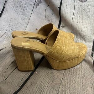 Report Women’s Copperhead Block Heel Platform Mules‎ Slip On Sandals Tan Size 6M